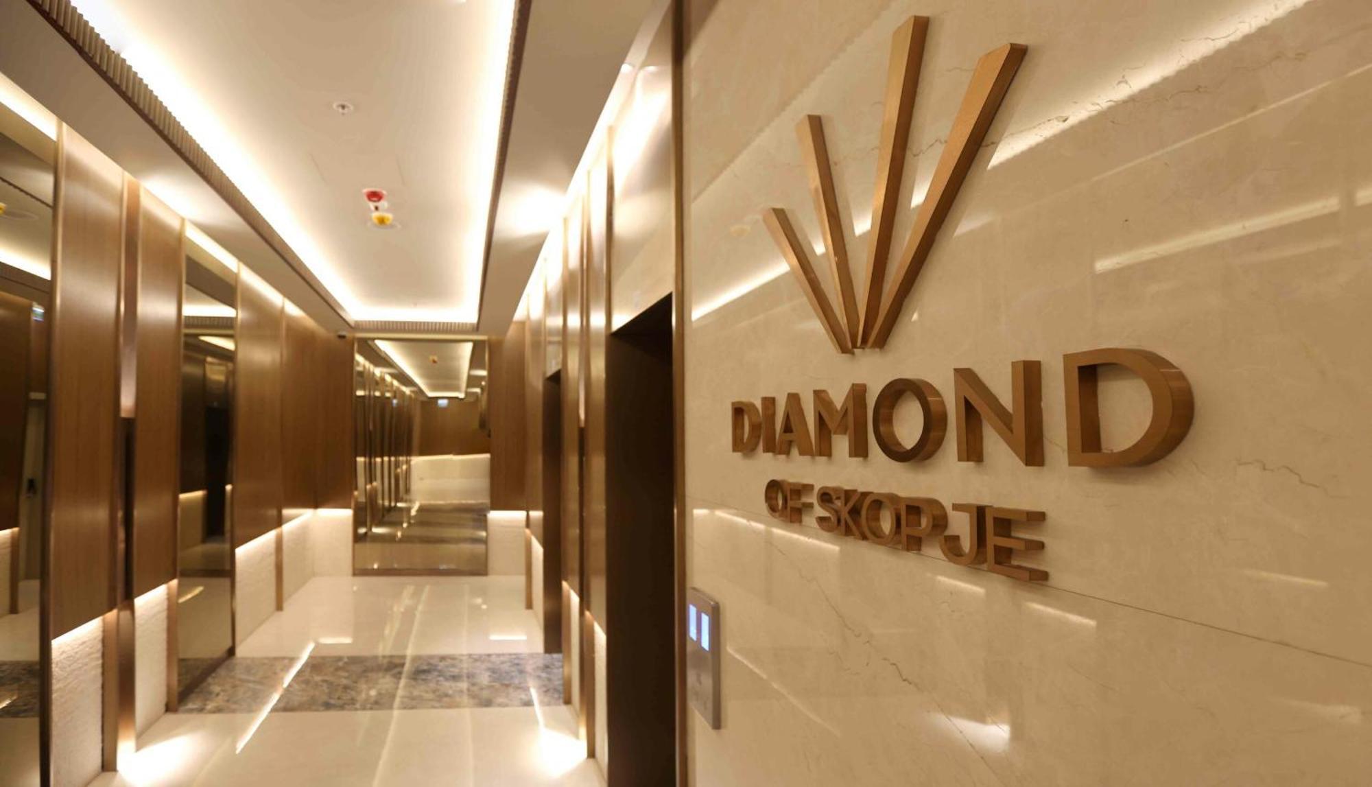 180° View Apartment In Diamond Building Skopie Exterior foto